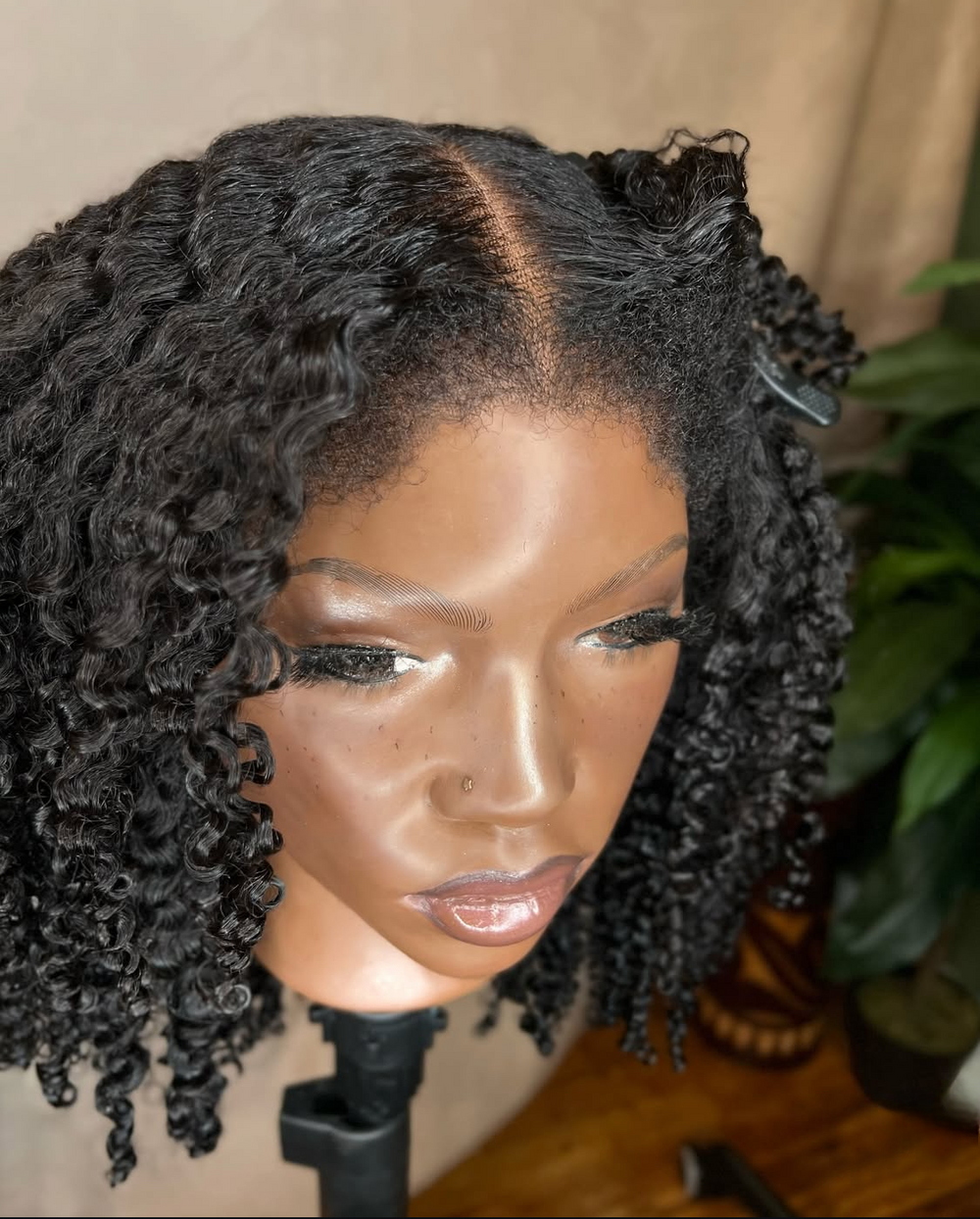 Natural curly- throw on hair wig with kinky curly edges 16" 6×6 lace